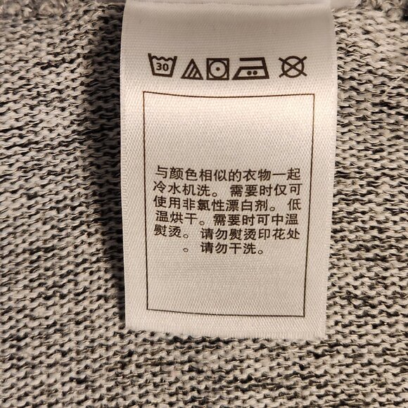 Disney Minnie Mouse Sweater - Picture 7 of 7